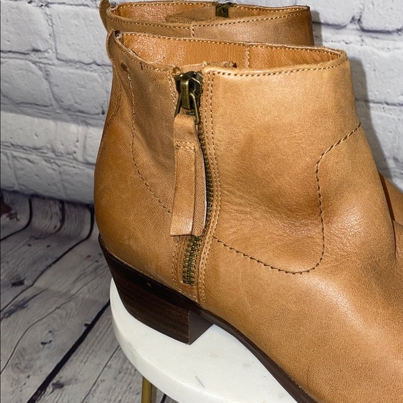 Lucky Brand Blandre Brown Ankle Booties NWT 7.5 - Picture 7 of 9